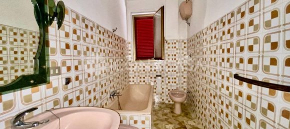 Вилла с 8 комнатами в Битонто, Италия № 24966 38