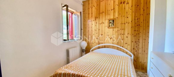 Вилла с 8 комнатами в Битонто, Италия № 24966 28