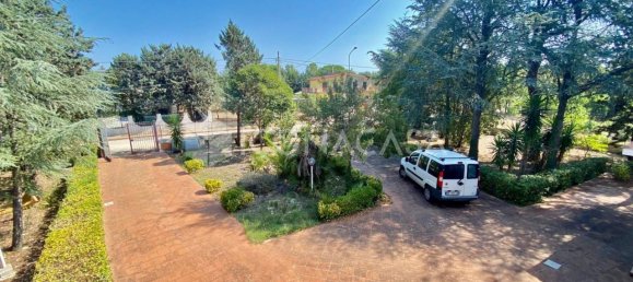 Вилла с 8 комнатами в Битонто, Италия № 24966 36