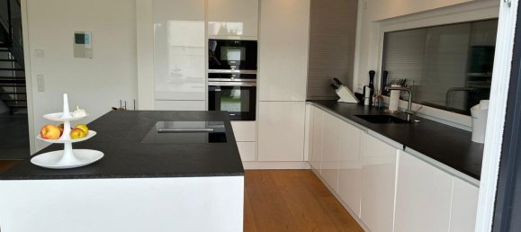 4 bedrooms House in Augsburg, Germany No. 289799 12