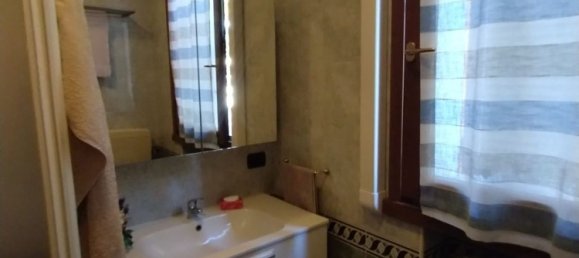 2 Schlafzimmer Wohnung in Parma, Italy, Nr. 377838 9