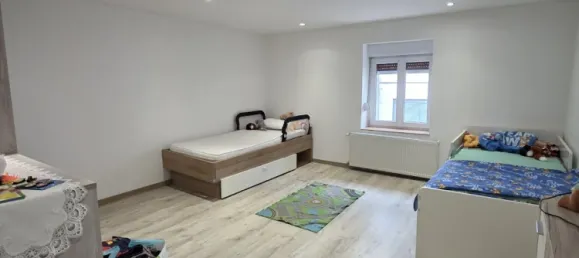 5 Schlafzimmer Haus in Thil, France, Nr. 319737 11