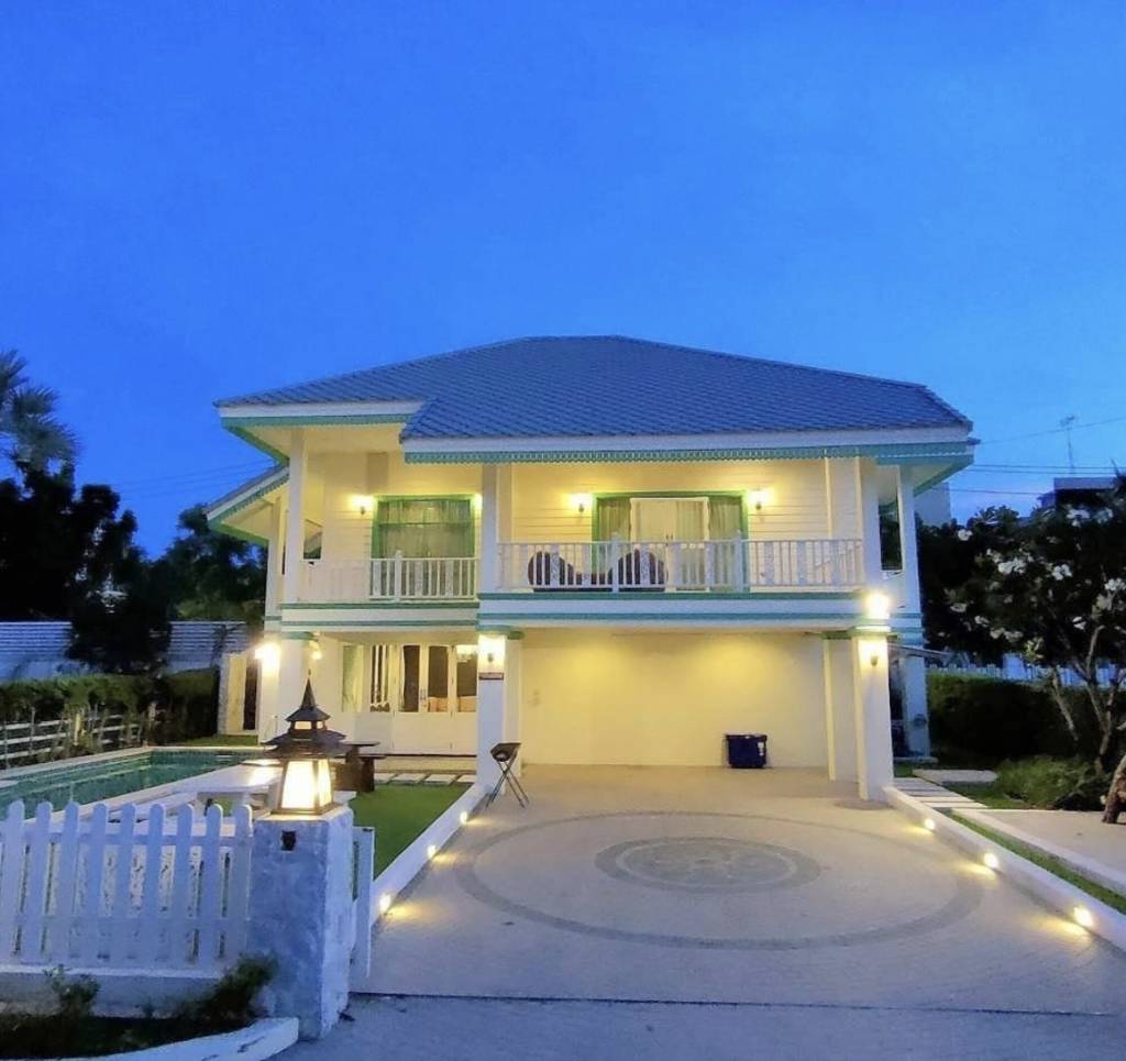 Вилла с 4 спальнями в Ча-ам, Таиланд № 23622