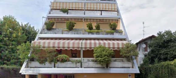 Apartamento de 4 divisões em Cassano Magnago, Italy N.º 1667 2