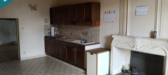 6 bedrooms House in Courant, France No. 100894 3