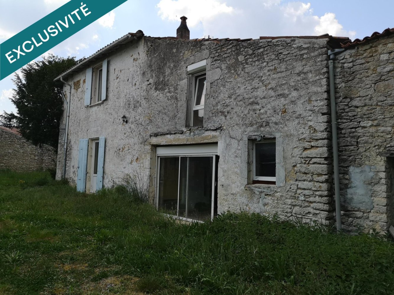 6 bedrooms House in Courant, France No. 100894