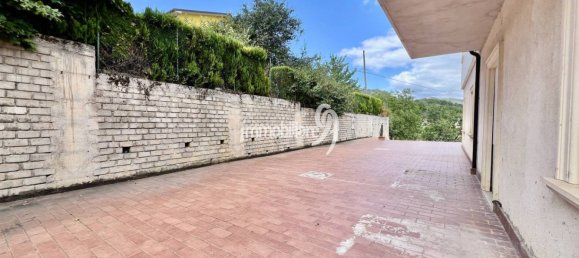 3 غرف نوم شقة في Ocre, Italy رقم 310506 3