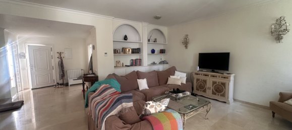 4 Schlafzimmer Stadthaus in Marbella, Spain, Nr. 143915 8