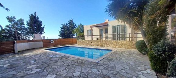 3 bedrooms Villa in Tala, Cyprus No. 19055 2