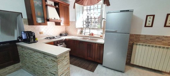 2 bedrooms Apartment in Genzano di Roma, Italy No. 312768 5