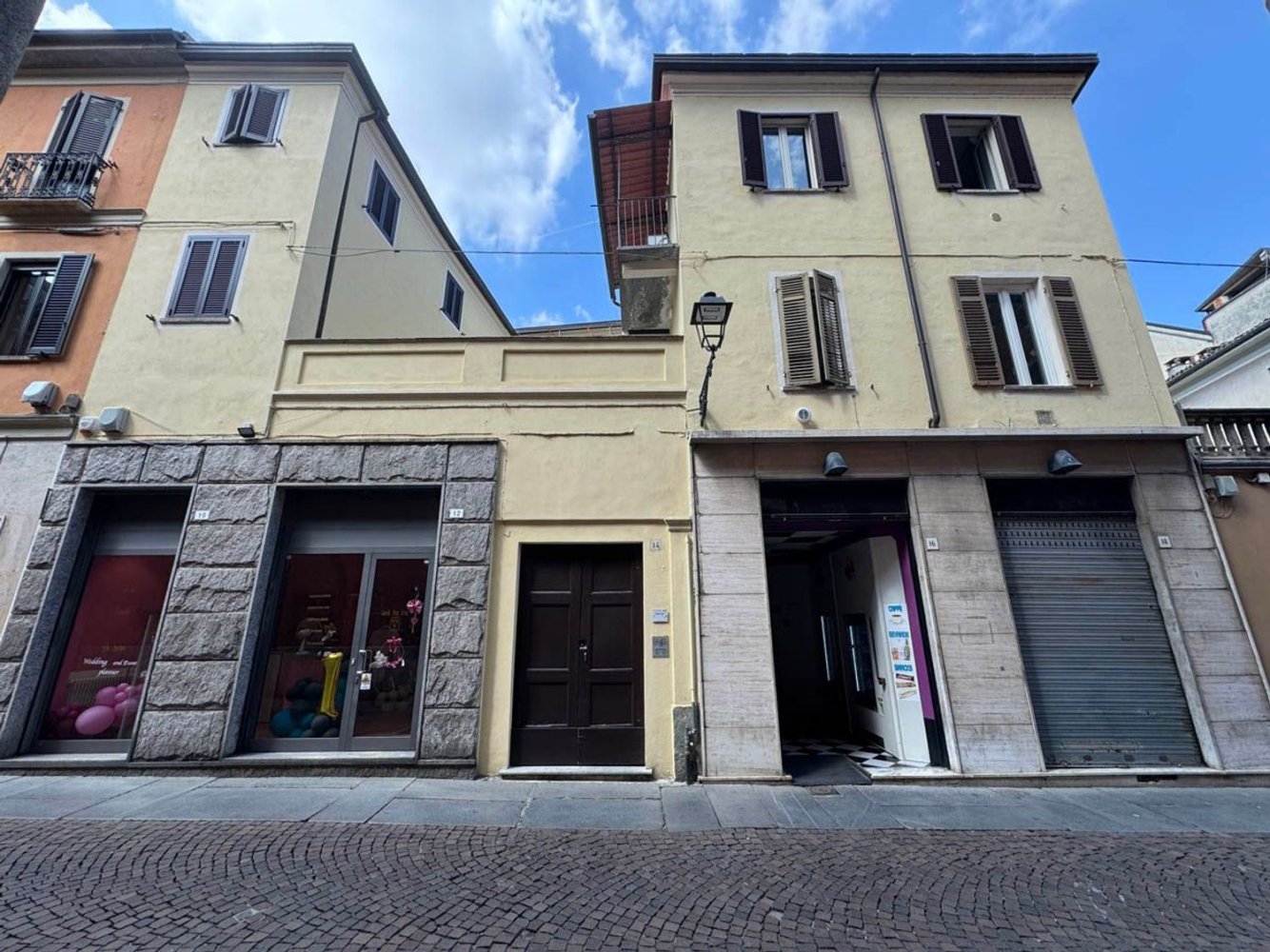 4غرفة شقة في Casale Monferrato, Italy رقم 265123