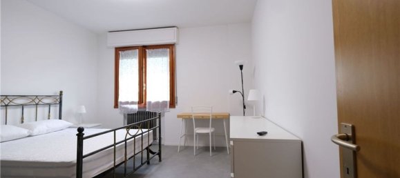 3 rooms Apartment in Scandicci, Italy No. 265770 15