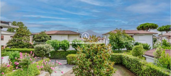 6 bedrooms Villa in Pietrasanta, Italy No. 310497 33