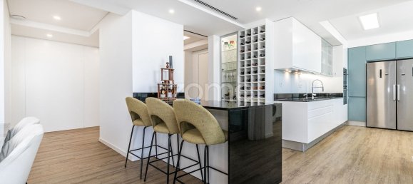 3 bedrooms Penthouse in Lisbon, Portugal No. 163242 3