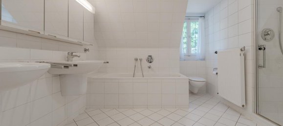 4 bedrooms House in Essen, Germany No. 270563 17