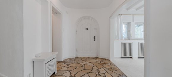 4 bedrooms House in Essen, Germany No. 270563 2