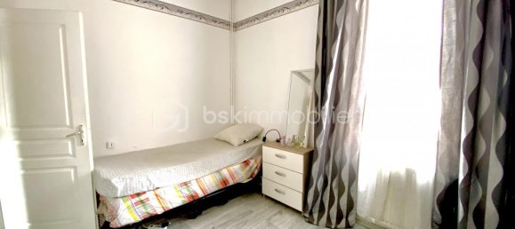 3 bedrooms House in Roubaix, France No. 155053 10