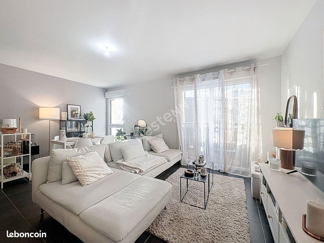 1 bedroom Apartment in Tours, France No. 41682