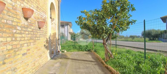 4 bedrooms House in Roseto degli Abruzzi, Italy No. 358672 18