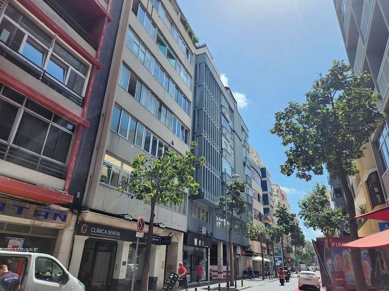48m² Office in Las Palmas De Gran Canaria, Spain No. 242287