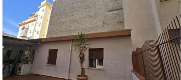 5 bedrooms Apartment in Palermo, Italy No. 336819 8