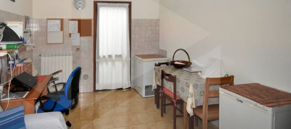 3غرفة شقة في Parabiago, Italy رقم 32777 16