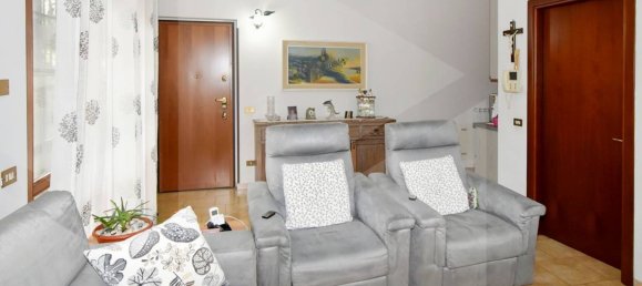 3غرفة شقة في Parabiago, Italy رقم 32777 7