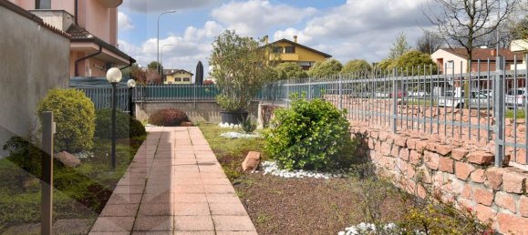 3غرفة شقة في Parabiago, Italy رقم 32777 18