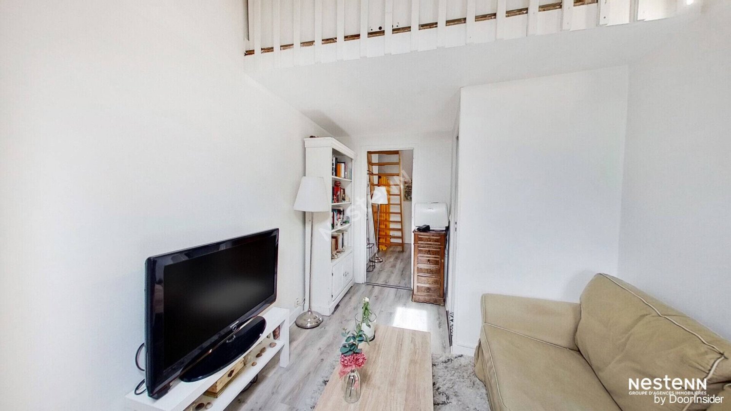 Studio in Pontoise, France No. 189093