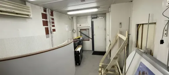 Gewerbliche Immobilie in Conches-en-Ouche, France 168m², Nr. 288939 11