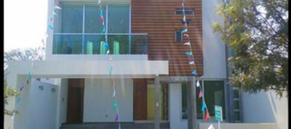 4 bedrooms House in Colima, Mexico No. 162802 2