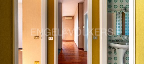 5 Schlafzimmer Villa in Varese, Italy, Nr. 126291 6