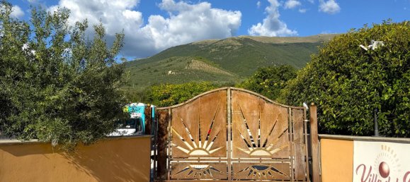 Propriété commerciale à Trevi, Italy 400m² No. 379740 17