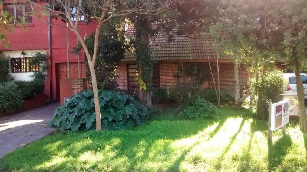 2 bedrooms House in Mar del Plata, Argentina No. 78208