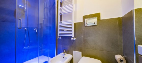 Propriété commerciale à Assisi, Italy 500m² No. 73202 7