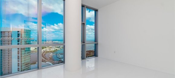 4 Schlafzimmer Gewerbliche Immobilien in Miami, USA, Nr. 615639 12