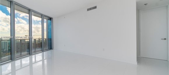 4 Schlafzimmer Gewerbliche Immobilien in Miami, USA, Nr. 615639 24