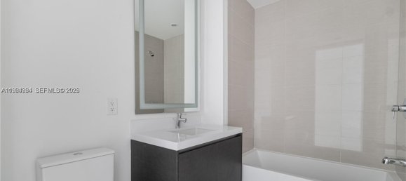 4 Schlafzimmer Gewerbliche Immobilien in Miami, USA, Nr. 615639 16