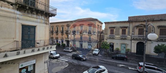 Casa de 8 dormitorios en Giarre, Italy No. 358104 6