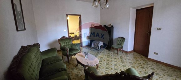 Casa de 8 dormitorios en Giarre, Italy No. 358104 4