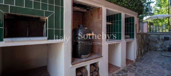 7 bedrooms Villa in Lucca, Italy No. 272827 31