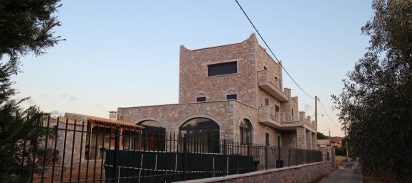 Villa de 3 dormitorios en Anavyssos, Greece No. 5887 10