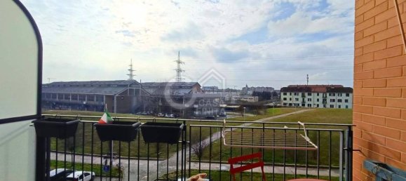 3 rooms Apartment in Settimo Torinese, Italy No. 30548 2