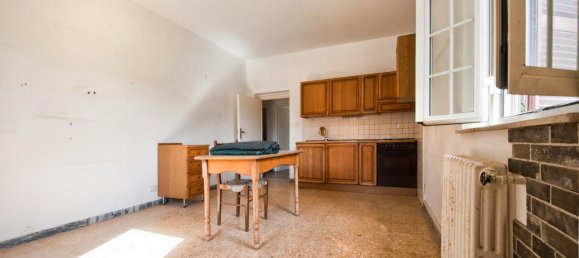 Замки и поместья с 10 комнатами в Рокка Приора, Италия № 132792 18