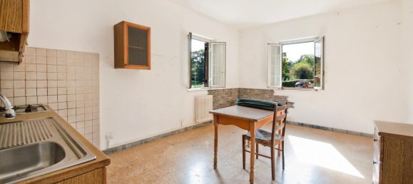 Замки и поместья с 10 комнатами в Рокка Приора, Италия № 132792 17