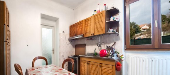 Замки и поместья с 10 комнатами в Рокка Приора, Италия № 132792 8