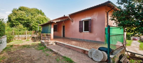 Замки и поместья с 10 комнатами в Рокка Приора, Италия № 132792 7