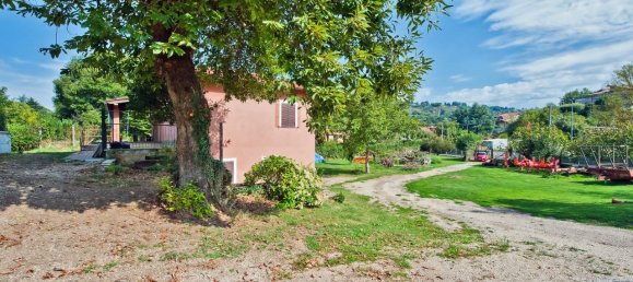 Замки и поместья с 10 комнатами в Рокка Приора, Италия № 132792 14