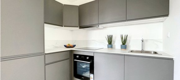 Edificio de 2 dormitorios en Reims, France No. 227906 3