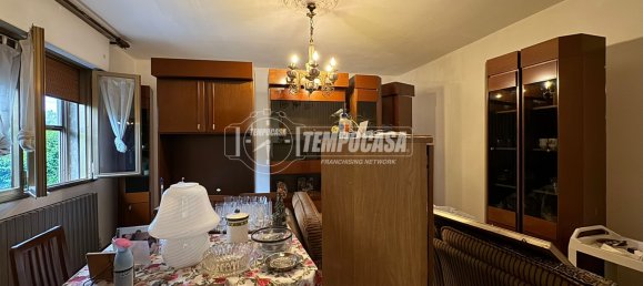 Дом с 4 комнатами в Мирандола, Италия № 258164 7